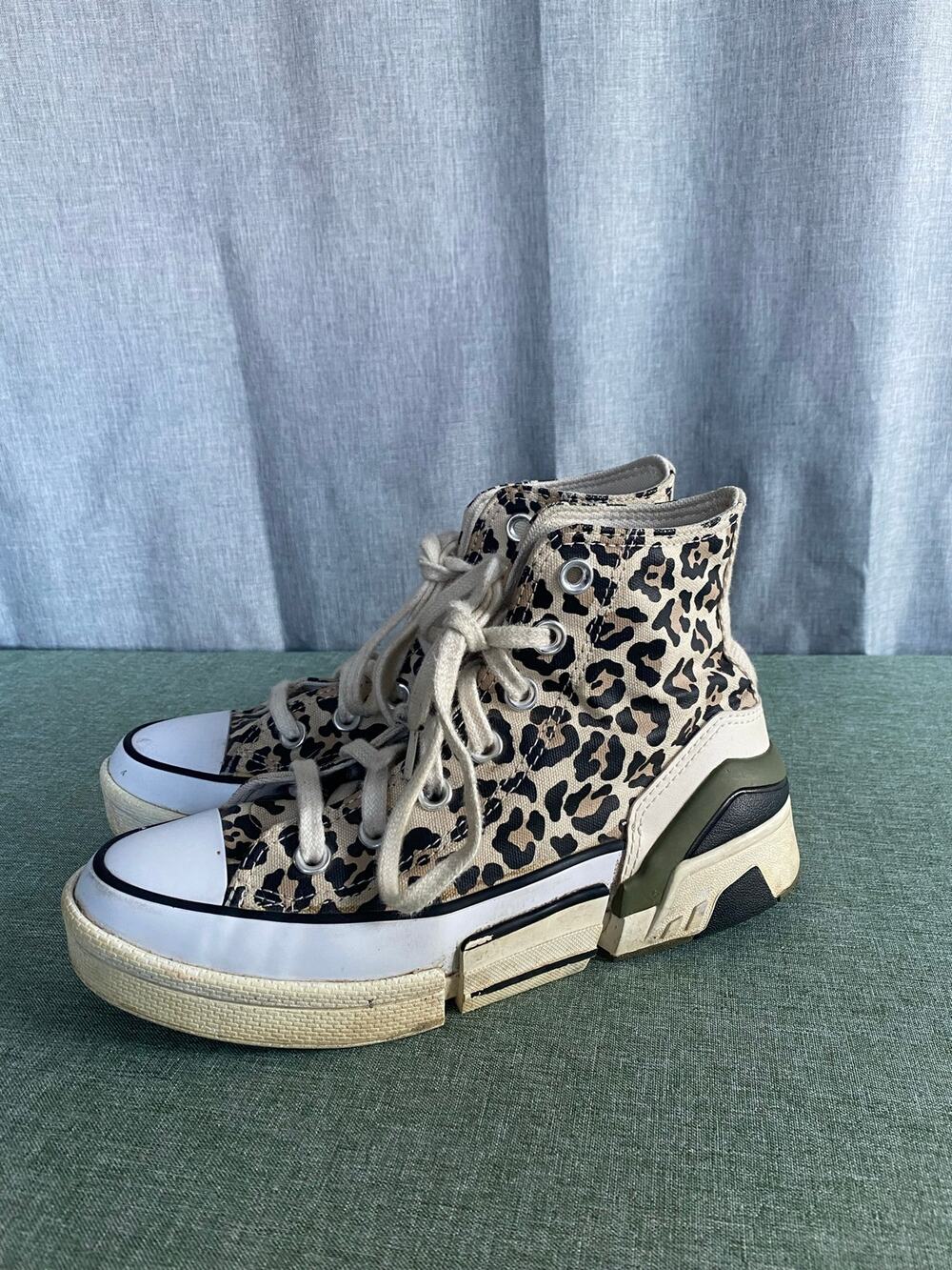 Converse Chuck Taylor All Star Weapon Leopard HighTop Sneakers Women’s Size 5.5